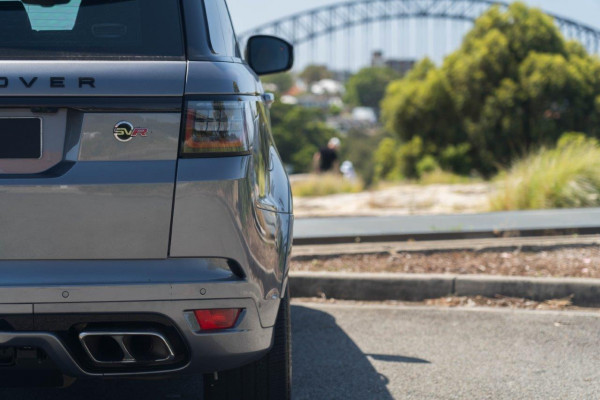 2022 Land Rover Range Rover Sport P575 SVR Carbon Edition SUV Image 7