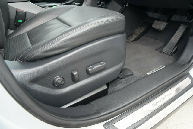 2014 Hyundai Santa Fe Elite 8 of 19