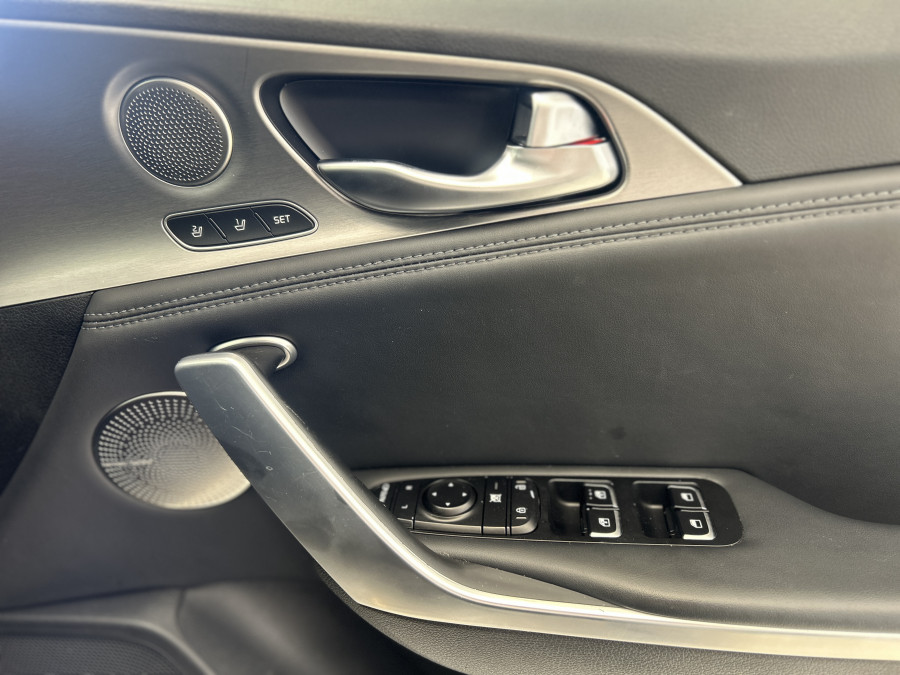 2017 MY18 Kia Stinger CK GT Coupe Image 20
