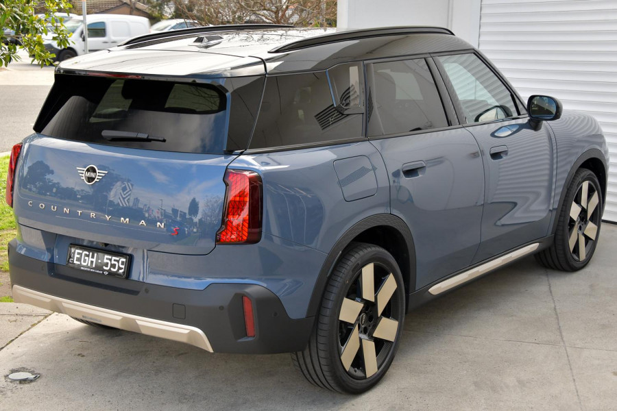 2026 MINI Countryman U25 S Favoured SUV