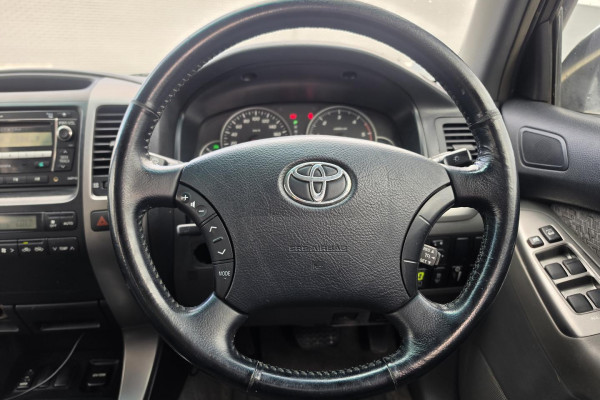2007 Toyota LandCruiser Prado KDJ120R GXL SUV Image 20