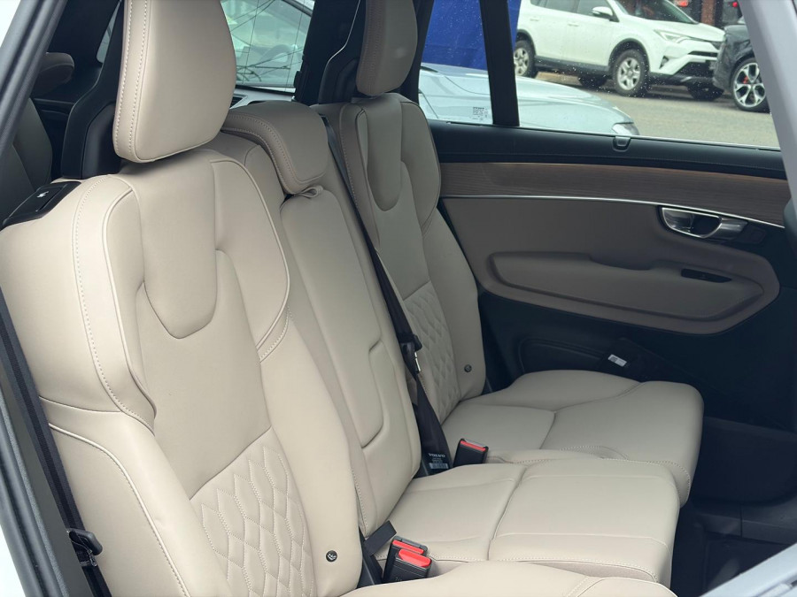 2026 Volvo XC90 L Series Plus B5 Bright SUV Image 7