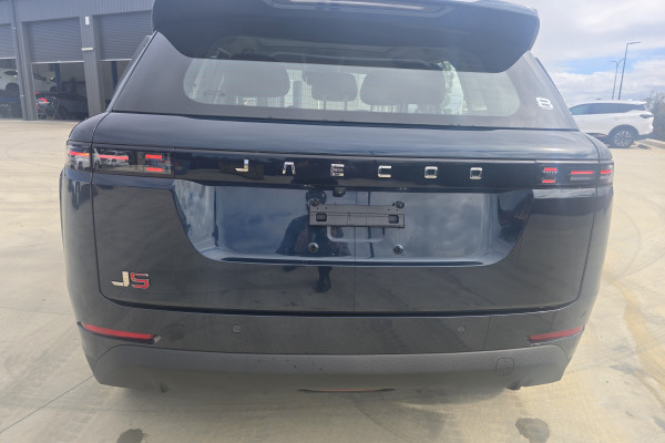 2026 Jaecoo J5  Summit SUV Image 6