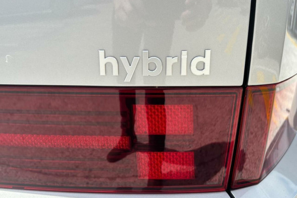 2026 Hyundai Santa Fe MX5.V2 Hybrid Calligraphy SUV Image 17