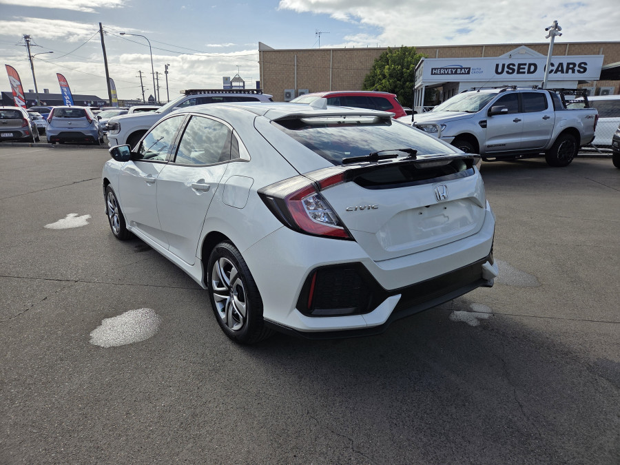 2018 Honda Civic 10th Gen VTi Hatch Image 4