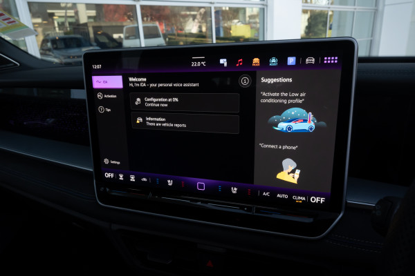 2025 Volkswagen Tayron R4 195TSI R-Line SUV Image 18