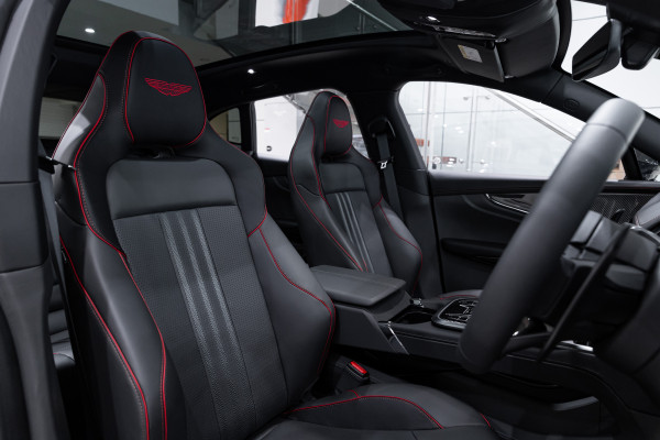 2025 Aston Martin DBX Wagon Image 25