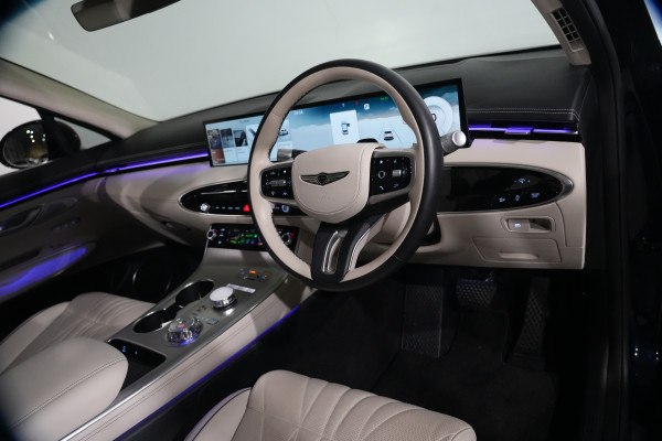 2024 Genesis GV70 2.5T SIGNATURE SUV image 11