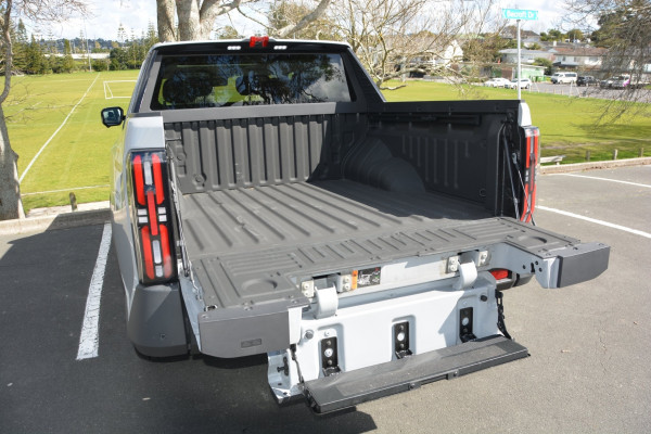 2025 MG U9 Explore Pro Ute Image 8