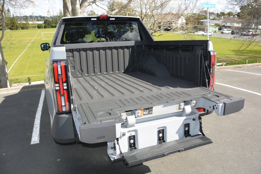 2025 MG U9 Explore Pro Ute Image 8