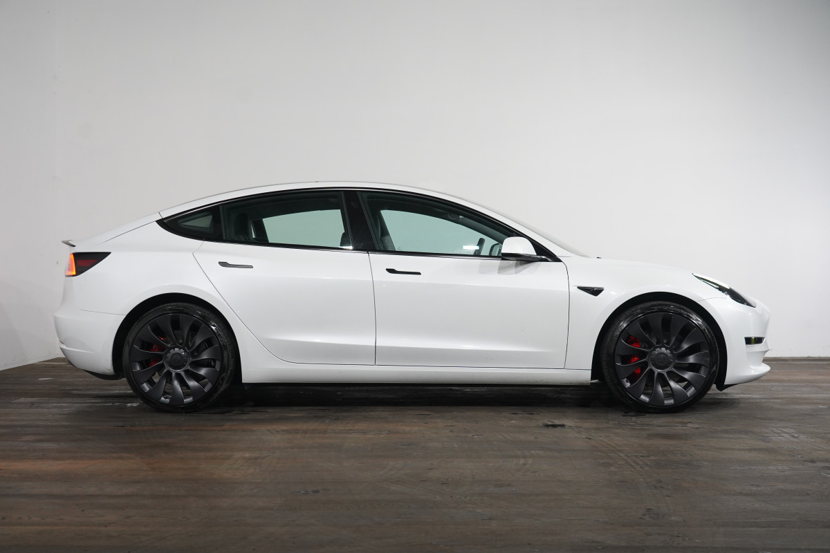 2022 Tesla Model 3 3 Performance Sedan Image 4