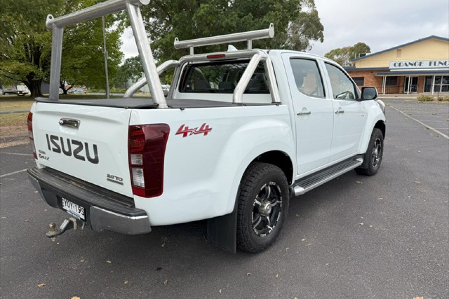 2017 Isuzu D-MAX TF LS-U Ute Image 14