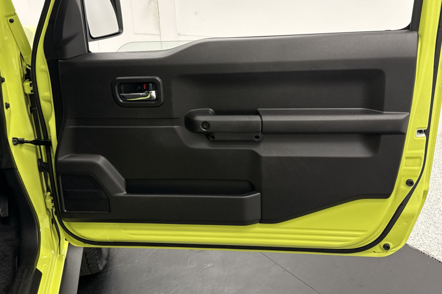 2022 Suzuki Jimny JB74 GLX Coupe Image 17