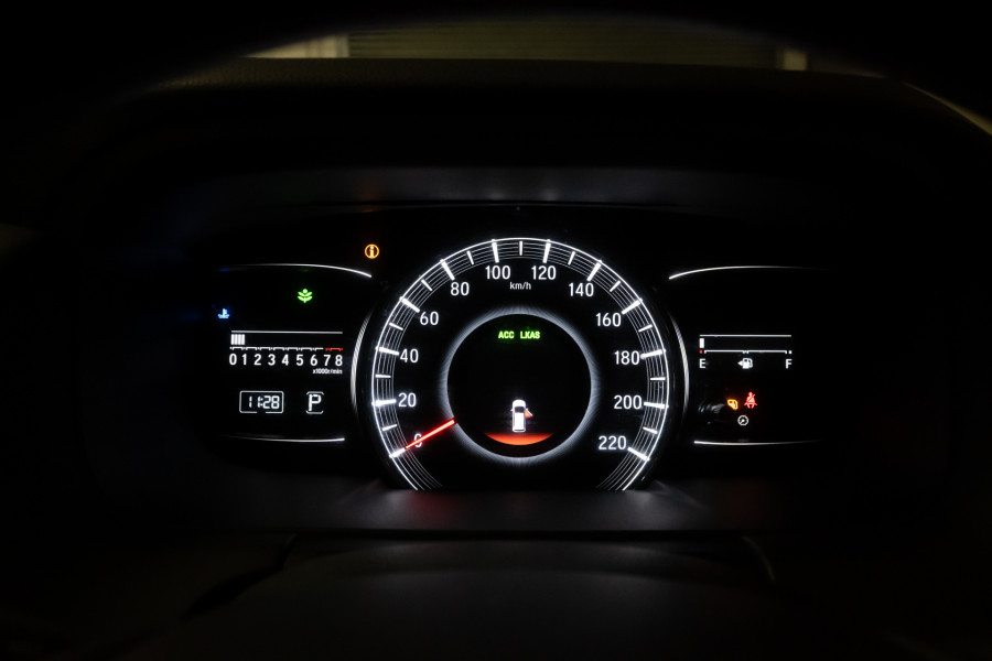 2018 Honda Odyssey 5th Gen VTi-L SUV Image 17