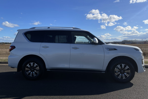 2026 Nissan Patrol Y62 Ti-L SUV Image 2