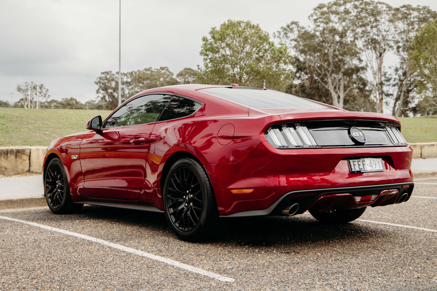 2017 Ford Mustang GT Coupe Image 12