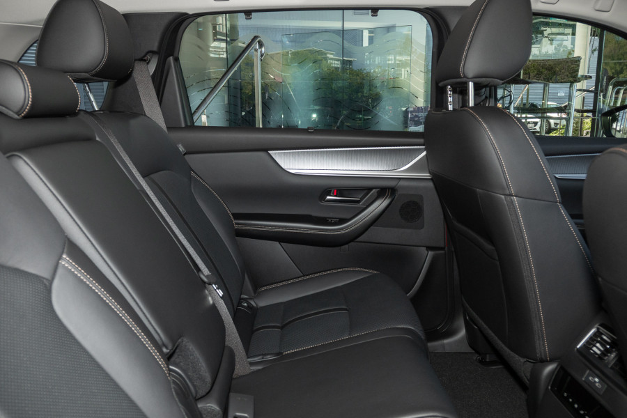 2026 MY25 Mazda CX-80 KL P50e Touring SUV Image 9
