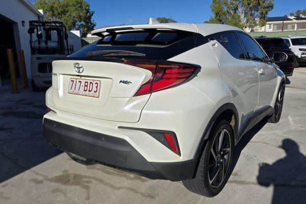2020 Toyota C-HR NGX Koba SUV Image 3