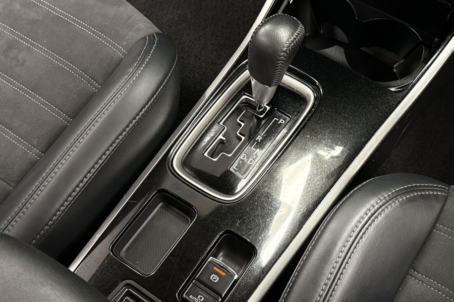 2019 Mitsubishi Outlander ZL LS SUV Image 8