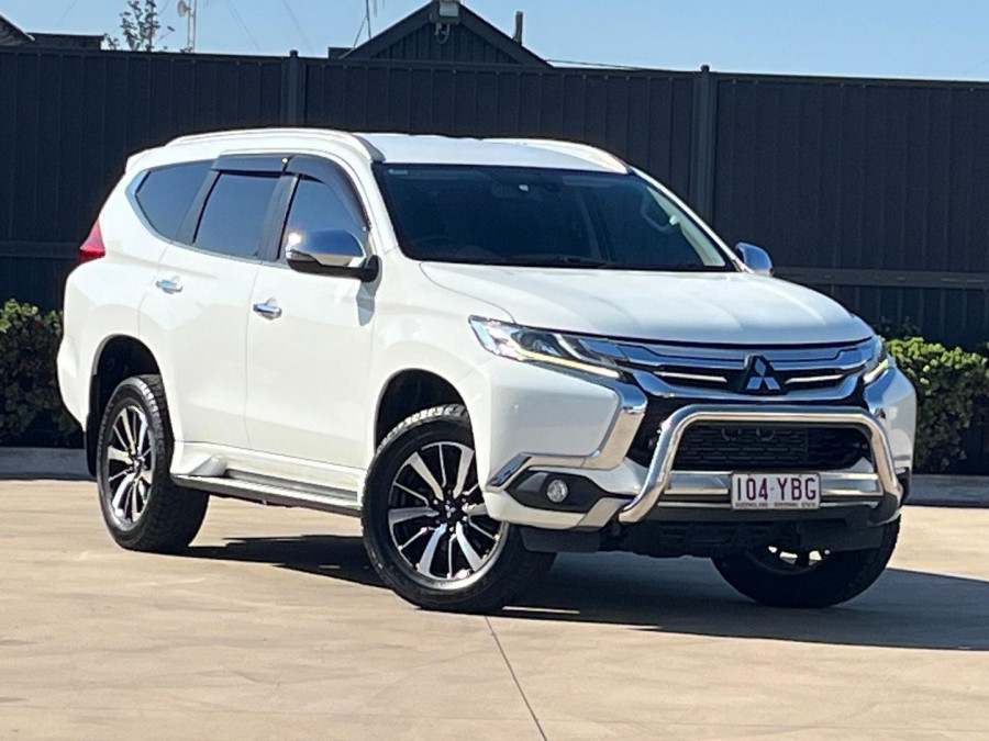 2018 Mitsubishi Pajero Sport QE GLS SUV Image 1