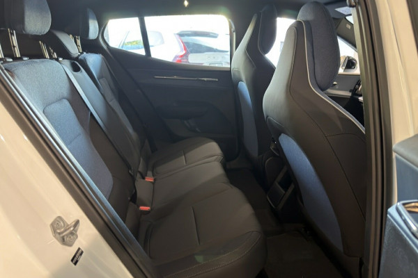 2026 Volvo EX30  Single Motor Extended Range Plus SUV Image 9