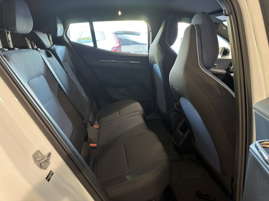 2026 Volvo EX30  Single Motor Extended Range Plus SUV Image 9