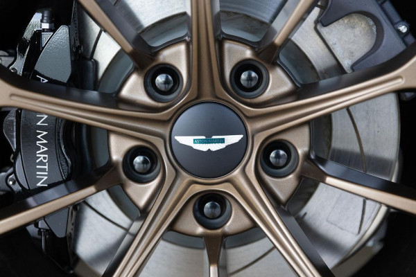 2026 MY26.5 Aston Martin Vantage  S Coupe Image 29