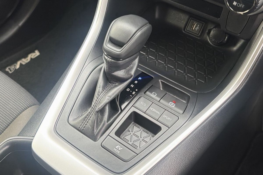 2024 Toyota RAV4 AXAH52R GX SUV Image 19