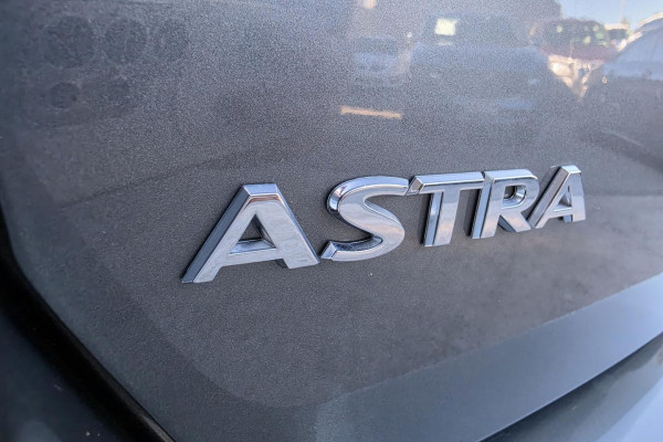 2018 Holden Astra BK LS+ Wagon Image 12