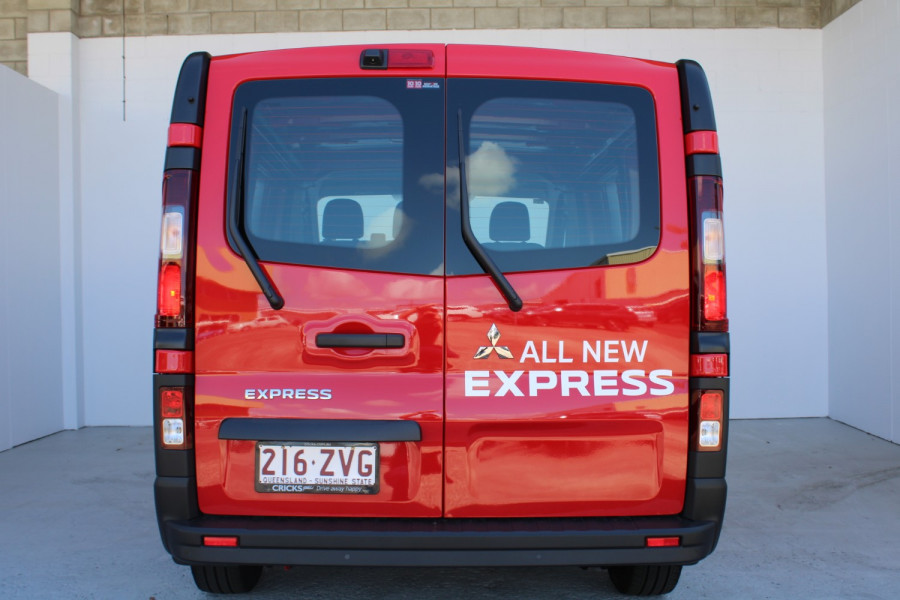 2020 Mitsubishi Express GLX SWB Auto Image 5