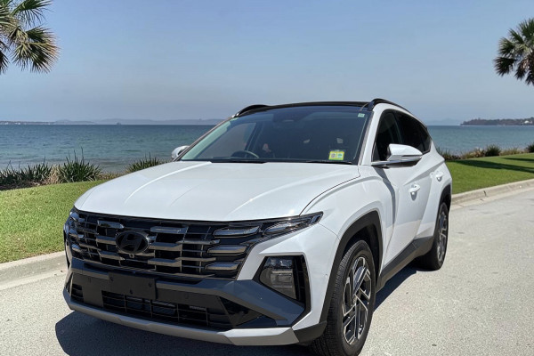 2026 Hyundai Tucson NX4.V4 Hybrid Premium SUV Image 3