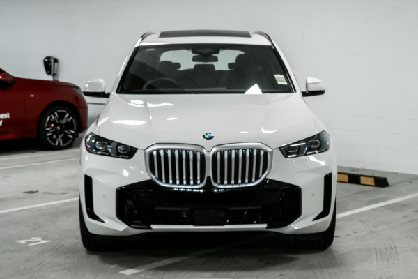 2025 BMW X5 G05 LCI xDrive30d M Sport SUV image 4