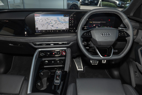 2025 Audi SQ5 GU  SUV image 7