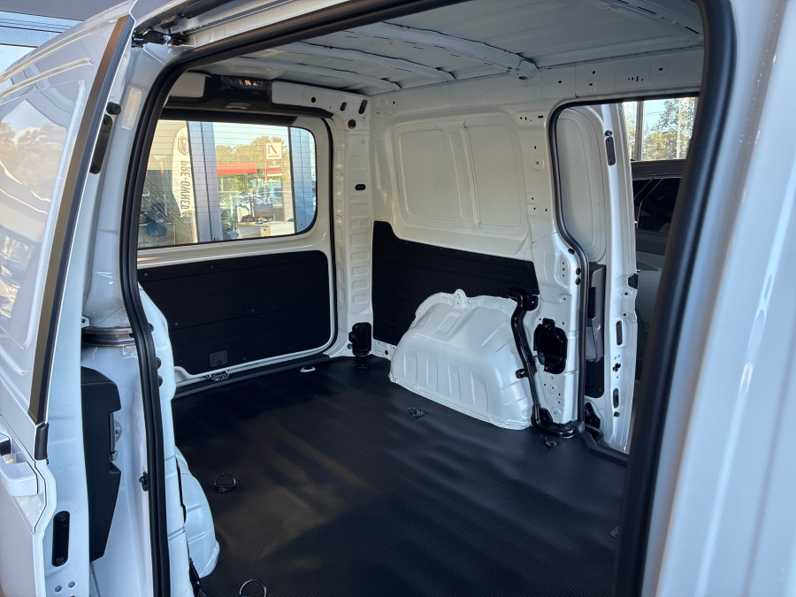2026 MY27 Hyundai Staria Load US4.V4  Van Image 11