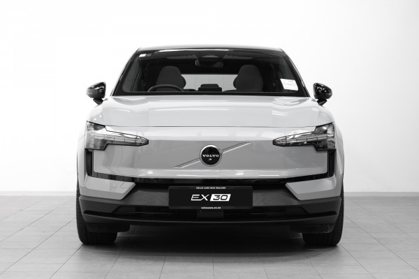 2026 Volvo EX30  Single Motor Extended Range Ultra SUV Image 2