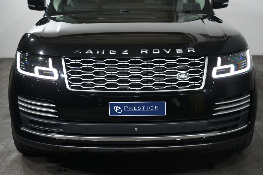 2019 Land Rover Range Rover SDV8 Autobiography SUV Image 3