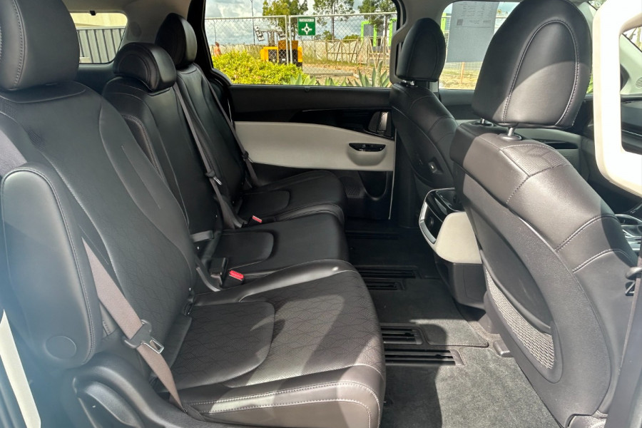 2023 Kia Carnival KA4 Special Edition SUV Image 10