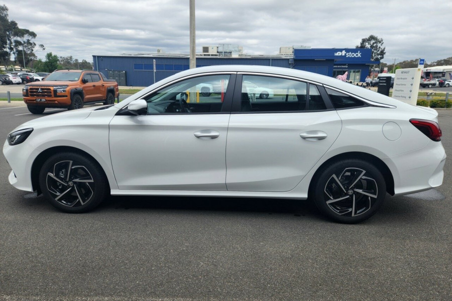 2024 MG MG5 AP32 Essence Sedan Image 8