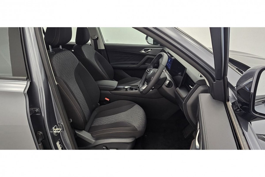 2024 MY24.5 MG HS AS33 Vibe SUV Image 7