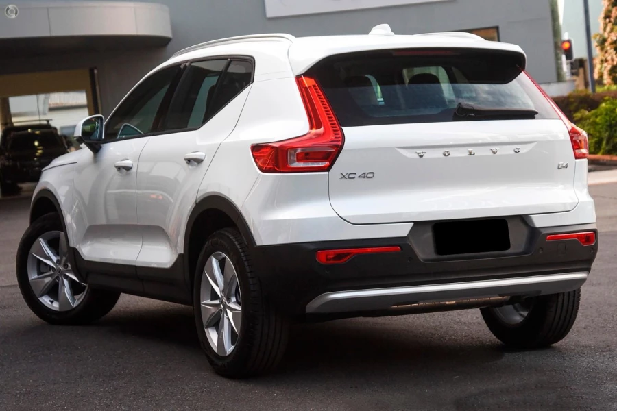 2026 Volvo XC40 XZ Plus B4 SUV Image 12