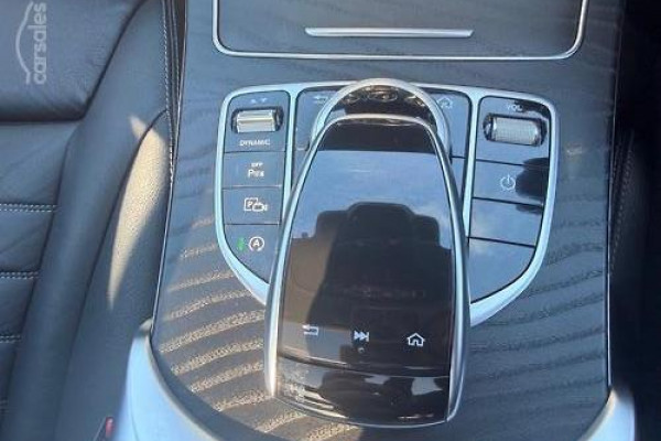2018 Mercedes-Benz C-Class W205 C300 Sedan Image 19
