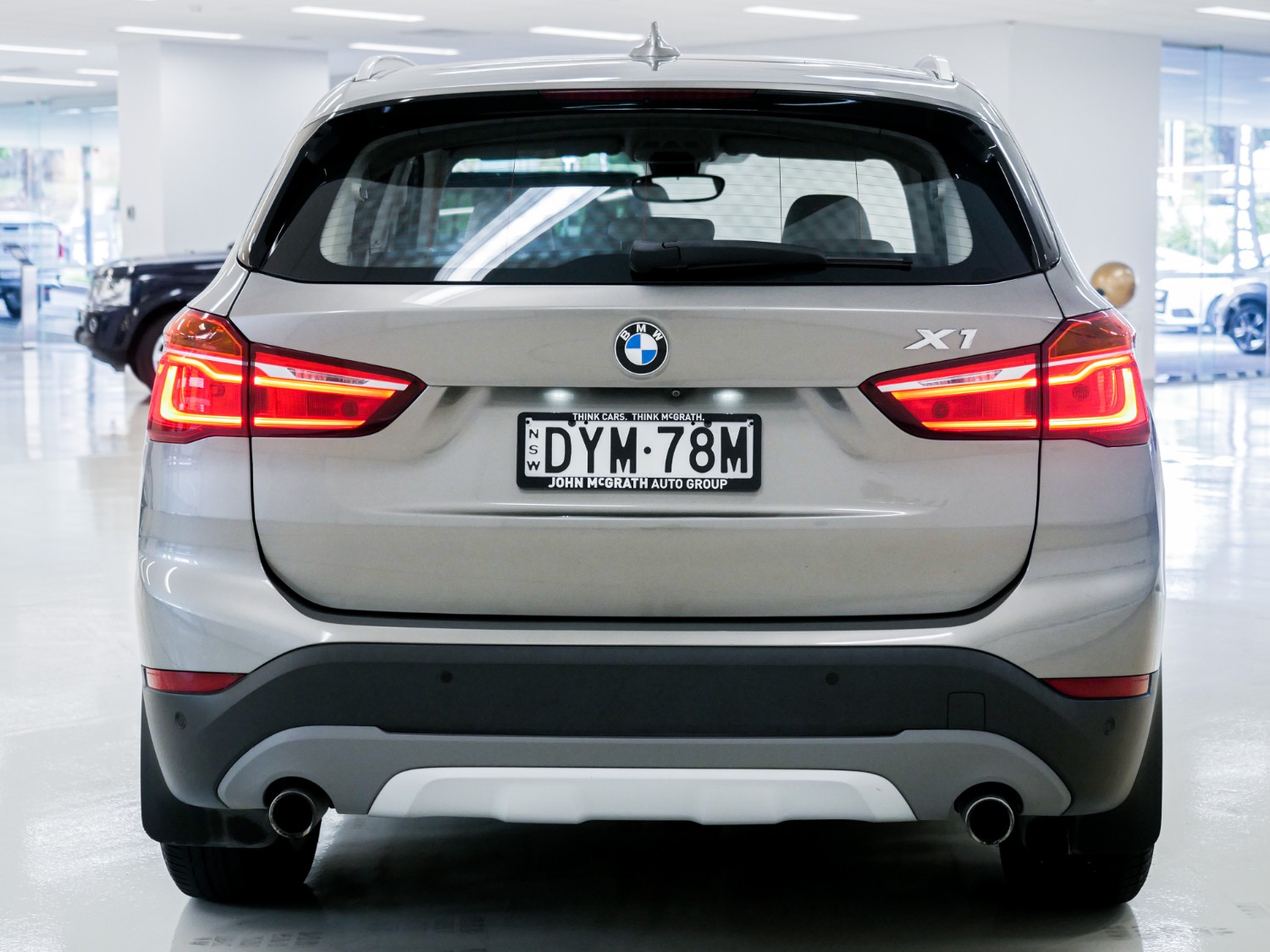 2016 BMW X1 F48 xDrive20d SUV Image 6