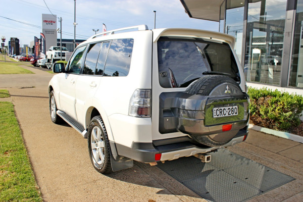 2007 Mitsubishi Pajero NS VR-X Suv