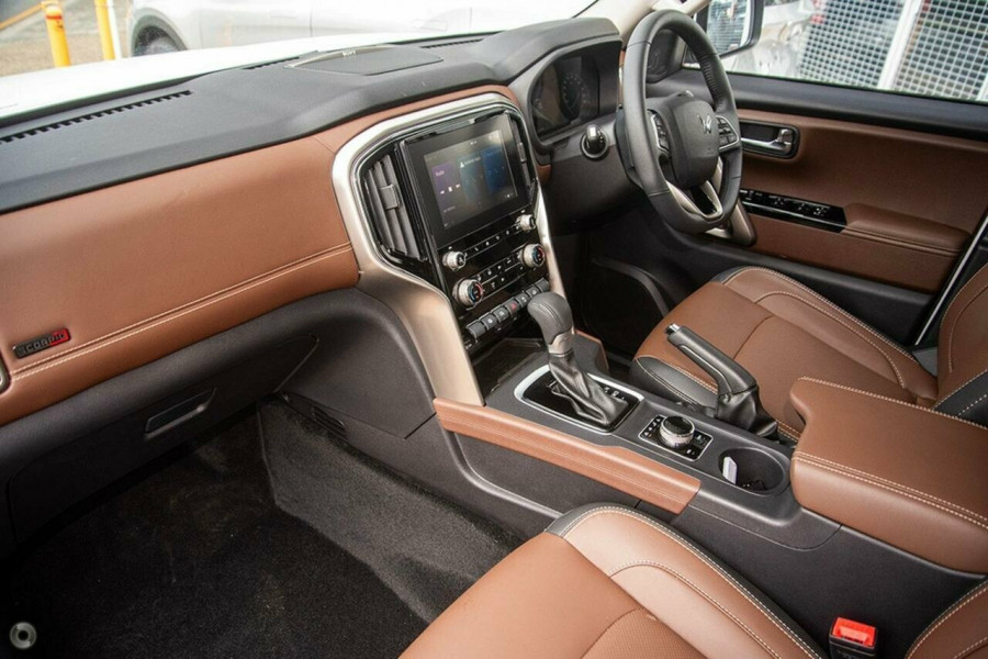 2024 MY23 Mahindra Scorpio  Z8L SUV Image 7