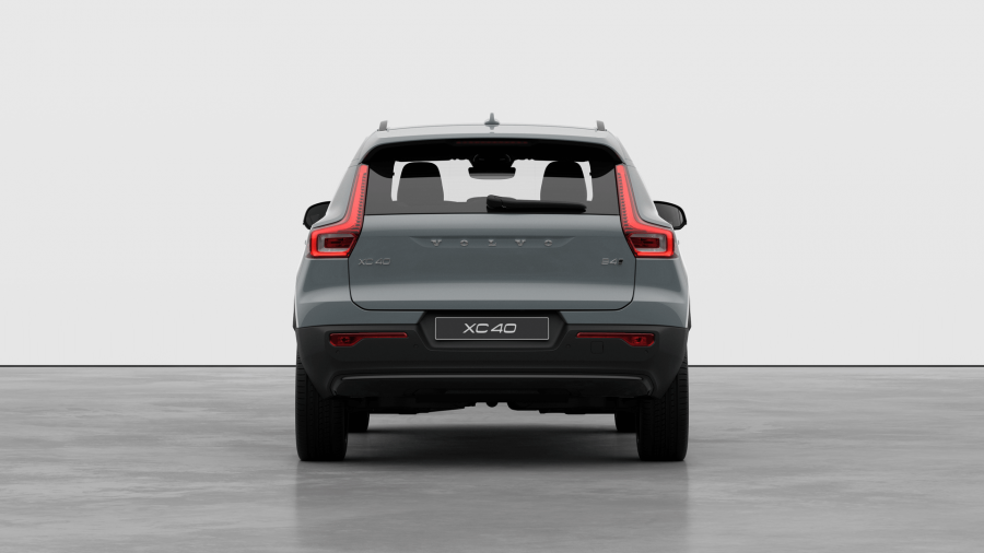 2026 Volvo XC40 XZ Ultra B4 Dark SUV Image 4