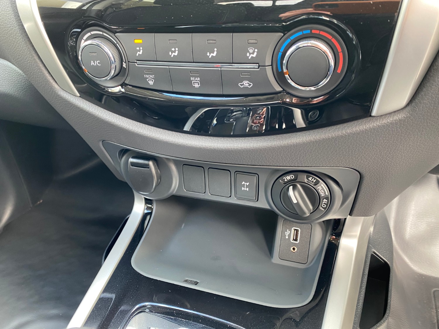 2019 MY20 Nissan Navara D23 Series 4 SL 4x4 Dual Cab Pickup Ute Image 31