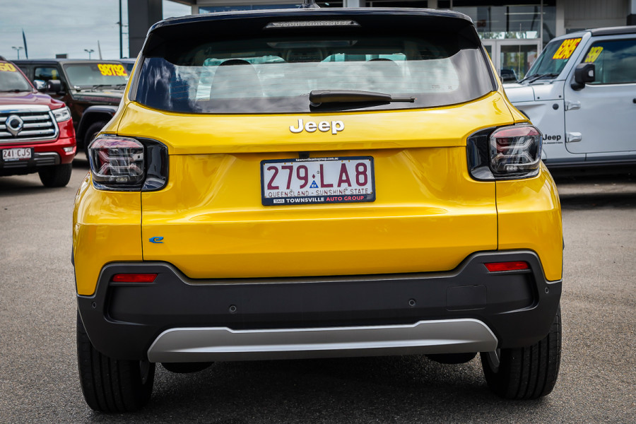 2024 Jeep Avenger JJ Limited SUV Image 8
