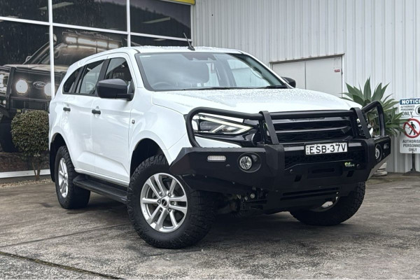 2022 Isuzu MU-X RJ LS-M SUV Image 1