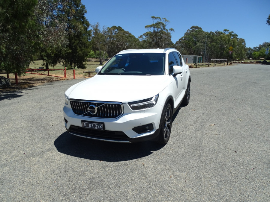 2018 MY19 Volvo XC40 XZ T4 Inscription SUV Image 3