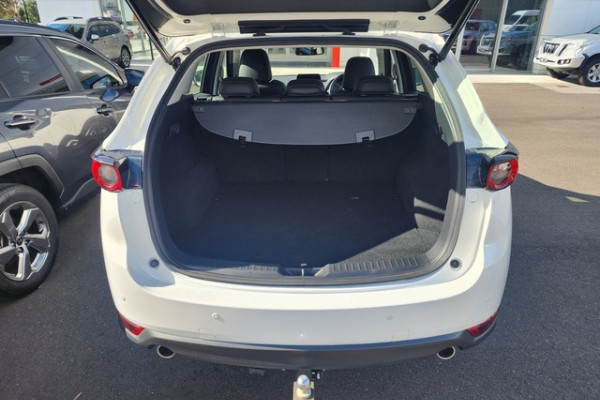 2019 Mazda CX-5 CX5HAW5GT4 GT SUV Image 5